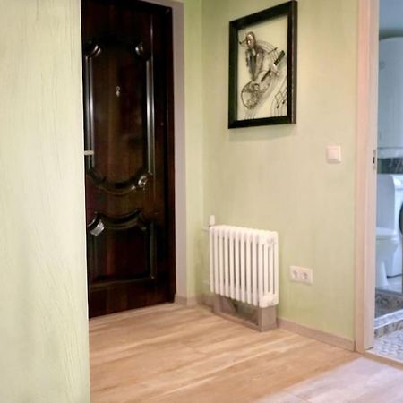 Prime 2Br/Ba Apt Next To Main Station & Olympic Center Liepāja Eksteriør billede