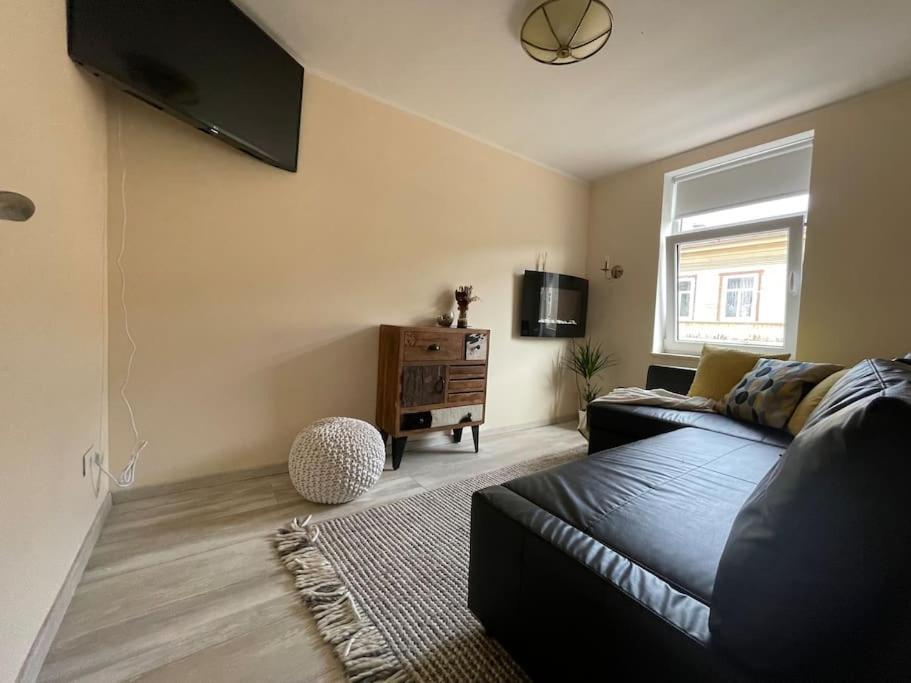 Prime 2Br/Ba Apt Next To Main Station & Olympic Center Liepāja Eksteriør billede